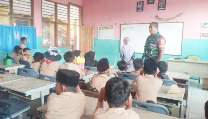 Babinsa Koramil 2307/Ciwandan, Bintahwil Memberikan Materi Bela Negara