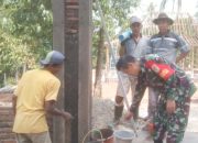 Babinsa Koramil 2304/Anyer, Karbak Perehaban  Rumah