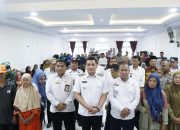 Peduli Masyarakat Miskin Ekstrem, Pj. Bupati Takalar Serahkan Bantuan Sembako 