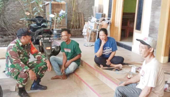 Babinsa Koramil 2303/Pulomerak, Komsos Membahas Penanggulangan Banjir