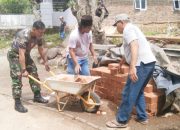 Babinsa Koramil 2307/Ciwandan, Karbak Pembangunan Rumah Warga