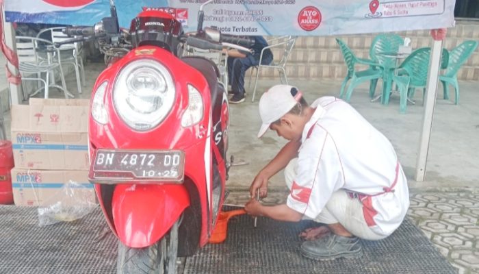Peduli Konsumen yang Terdampak Banjir, Honda Babel Berikan Layanan Service Gratis di Parit Tiga Jebus