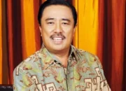 Dunia Pers Indonesia Berduka Atas Wafatnya H. M. Alwi Hamu, Founder Fajar Group
