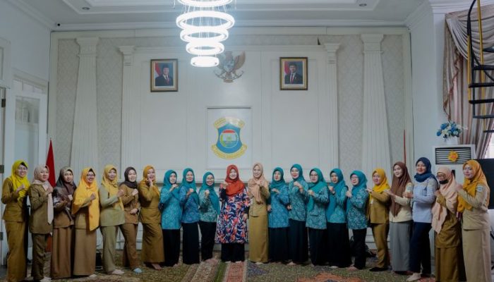 Pj Ketua TP PKK Nining Tresnaningsih Pimpin Rapat Koordinasi Perdana Bahas Rencana Kerja 2025