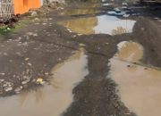 Aktifis LBH Suara Panrita Keadilan Kabupaten Takalar, Soroti Jalan Rusak dan Abrasi  di Desa Punaga Kabupaten Takalar, Sulawesi Selatan.