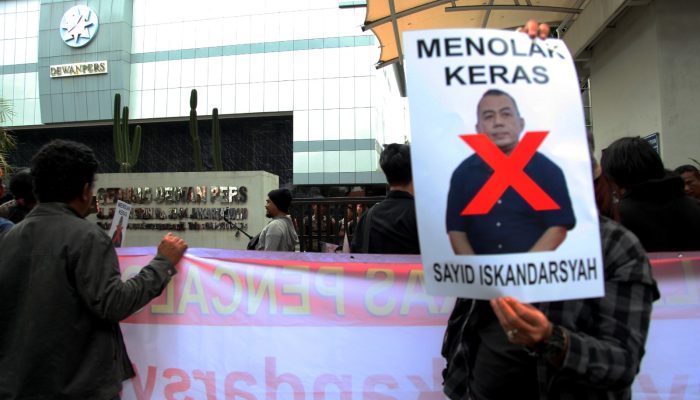 Massa Demo Tolak Sayid Iskandarsyah, Dewan Pers Diminta Evaluasi Pencalonan