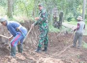 Babinsa Koramil 2306/Mancak, Karbak Pembuatan Jalan Umum
