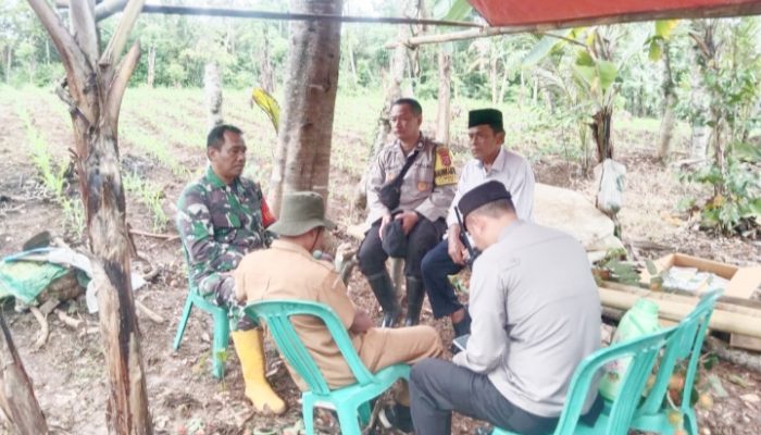 Babinsa Koramil 2304/Anyar, Komsos Membahas Kendala
