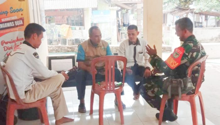 Babinsa Koramil 2306/Mancak, Bintahwil Membahas Tentang Bantuan Beras