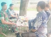 Babinsa Koramil 2303/Pulomerak, Komsos Membahas Tentang Membersihkan Saluran Air
