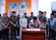 Resmikan Kantor Desa Kale Ko’mara, Bupati : Maksimalkan Pelayanan di Masyarakat 