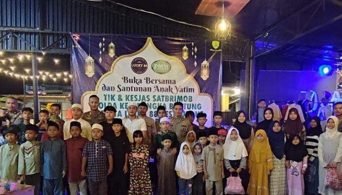 Brimob Babel Bagikan Kebahagiaan Ramadan Lewat Santunan dan Buka Puasa Bersama Anak Yatim