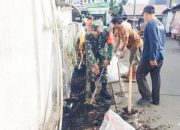 Babinsa Koramil 2304/Anyer, Karbak Pembersihan Drainase