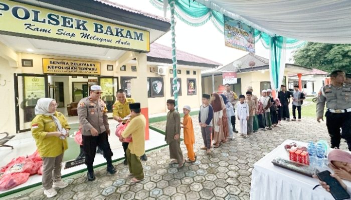 Polsek Bakam Santuni Anak Yatim dan Gelar Buka Puasa Bersama