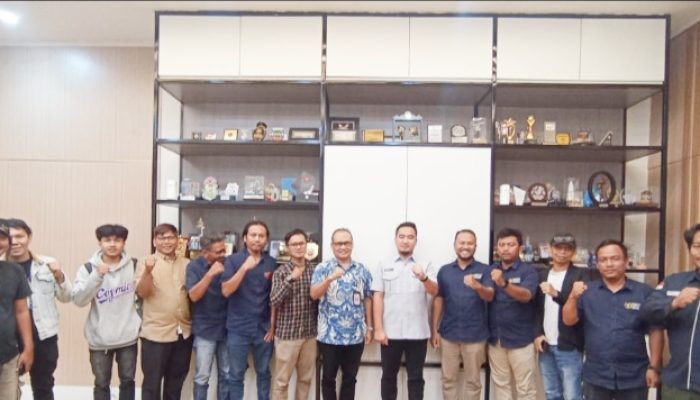 Walikota Robinsar Bertemu Pengurus PWI Cilegon : Kerjasama Antara Pemerintah Kota Cilegon Dengan Insan Pers Dalam Mendukung Pembangunan Daerah