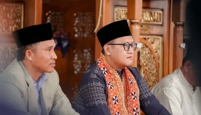 Ketua DPRD Lampung Ahmad Giri Akbar Menerima Parosil Mabsus Kondisi Ruas Jalan di Lambar