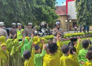 Polisi Sahabat Anak, Kantor Polres Maros Dikunjungi Puluhan Siswa Siswi Taman Kanak Kanak