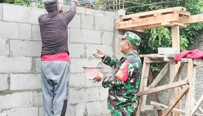 Babinsa Koramil 2303/Pulomerak, Karbak Pembangunan Rumah Warga Kurang Mampu