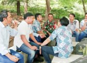 Babinsa Koramil 2302/Bojonegara, Komsos Membahas Tentang Gotong Royong