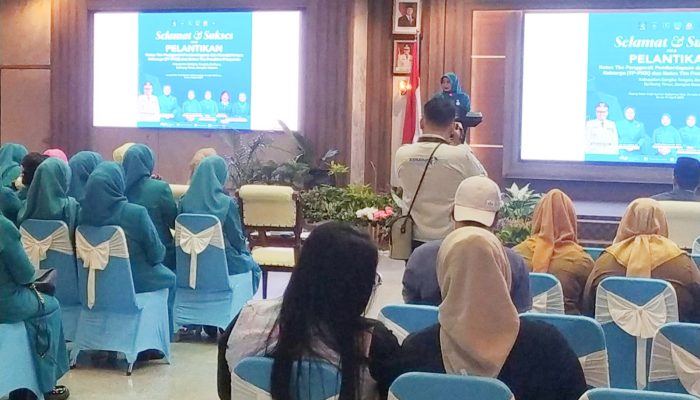 Sekda Pangkalpinang Hadiri Pelantikan TP PKK