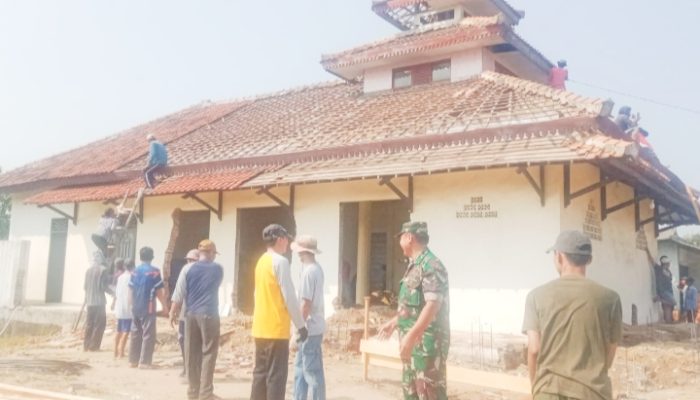 Babinsa Koramil 2306/Mancak, Karbak Pembangunan Mushola