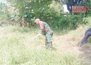 Babinsa Koramil 2303/Pulomerak, Karbak Pembersihan Rumput
