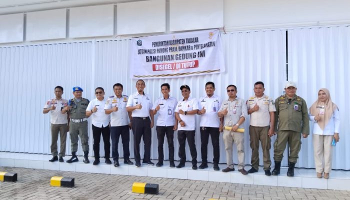 Tak Miliki Izin, Dua Gerai Alfamart di Takalar Disegel Tim Gabungan Pemkab