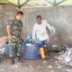 Babinsa Koramil 2303/Pulomerak, Karbak Pembersihan Sampah Pasar