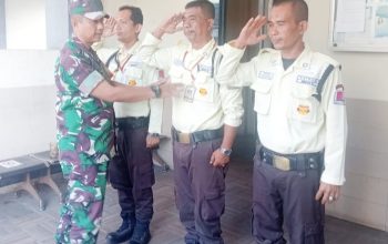 Babinsa Koramil 2303/Pulomerak Giat Bintawil Pelatihan Baris Berbaris