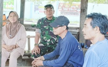 Babinsa Koramil 2303/Pulomerak, Komsos Membahas Tentang Keamanan Lingkungan