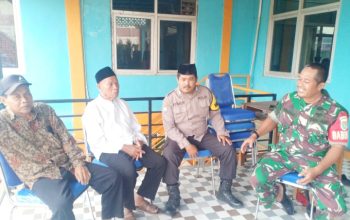 Babinsa Koramil 2307/Ciwandan, Komsos Membahas Tentang Gotong Royong