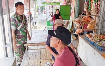 Babinsa Koramil 2305/Cinangka, Komsos Membahas Tentang Kebersihan Lingkungan