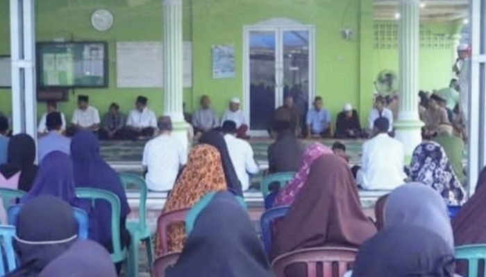 Pj Bupati Bangka Safari Ramadan di Belinyu, Serahkan Bantuan ke Masjid