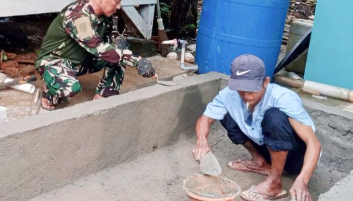 Babinsa Koramil 2305/Cinangka, Karbak Pembuatan Kolam
