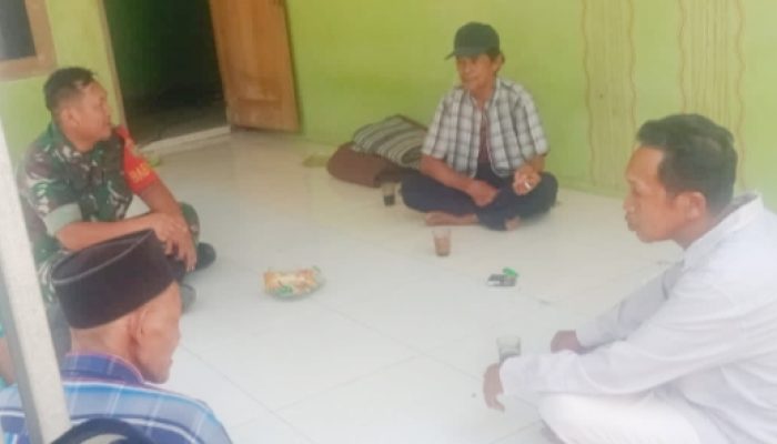 Babinsa Koramil 2306/Mancak, Komsos Membahas Tentang Menjaga Kerukunan