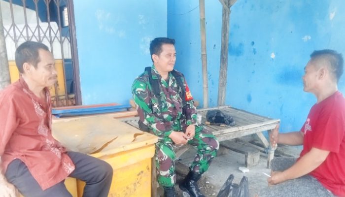 Babinsa Koramil 2301/Cilegon, Komsos Membahas Bahan Baku Bata