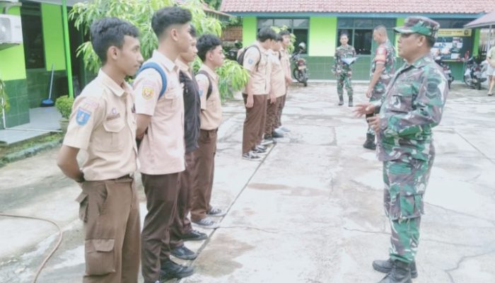 Babinsa Koramil 2301/Cilegon Giat Bintawil Kegiatan Baris Berbaris