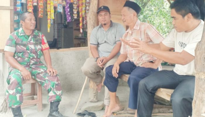 Babinsa Koramil 2307/Ciwandan, Komsos Mambahas Tentang Gotong Royong