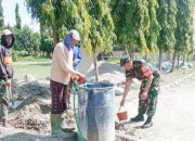 Babinsa Koramil 2301/Cilegon, Karbak Perbaikan Jalan Umum