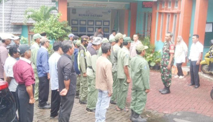 Babinsa Koramil 2307/Ciwandan Giat Bintawil Materi Pelatihan Baris Berbaris