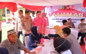 Semarak HUT Bhayangkara ke-79, Polres Maros Bersama Ormas Dan OKP Gelar Pengobatan Massal Gratis Untuk Warga