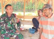 Babinsa Koramil 2304/Anyer, Komsos Membahas Kebersihan Lingkungan