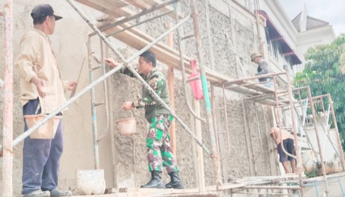 Babinsa Koramil 2305/Cinangka Karbak Pembangunan Rumah