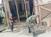 Babinsa Koramil 2302/Bojonegara, Karbak Membantu Pembangunan Rumah Warga