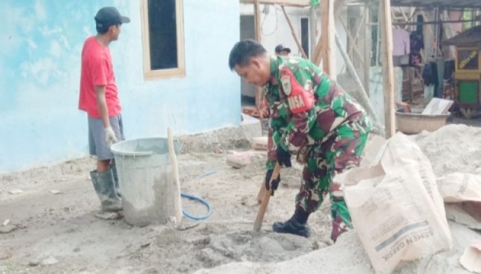 Babinsa Koramil 2301/Cilegon, Karbak Pembangunan Rumah Warga