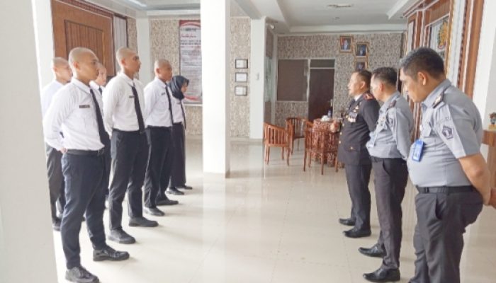 Kalapas Pangkalpinang Tekankan Integritas ke 7 CPNS Baru