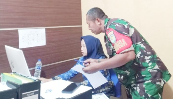 Babinsa Koramil 2307/Ciwandan, Puan Ter Pendataan Imunisasi Anak