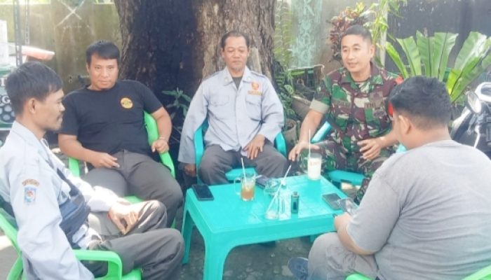Babinsa Koramil 2301/Cilegon Aktif Jalin Komunikasi Sosial Bahas Pembangunan dan Keamanan Wilayah