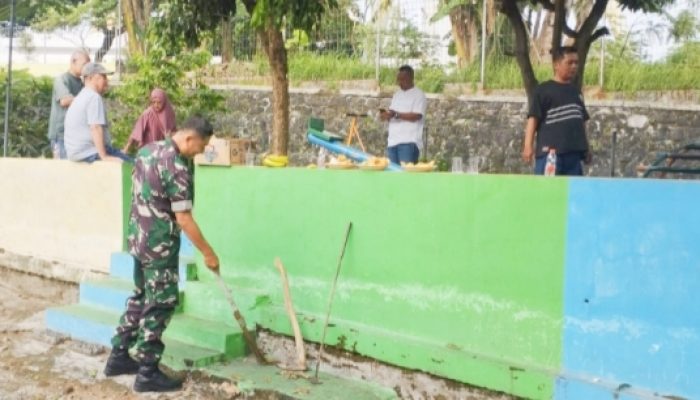Babinsa Koramil 2301/Cilegon Laksanakan Karya Bhakti Bersama Warga di Dua Kelurahan