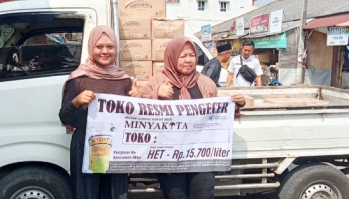 PT ASB Gandeng Bulog Distribusikan Minyak Goreng Bersubsidi ke Pasar Anyar Serang